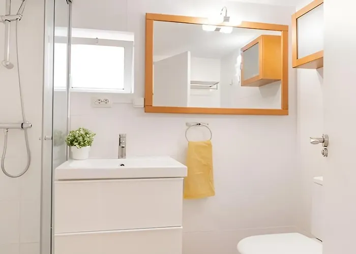 Kedei White Tower Apartment *